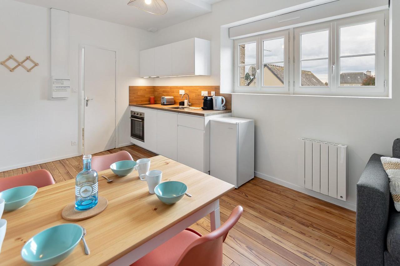 L'Escale De La Baie ! Apartman Pontorson Kültér fotó